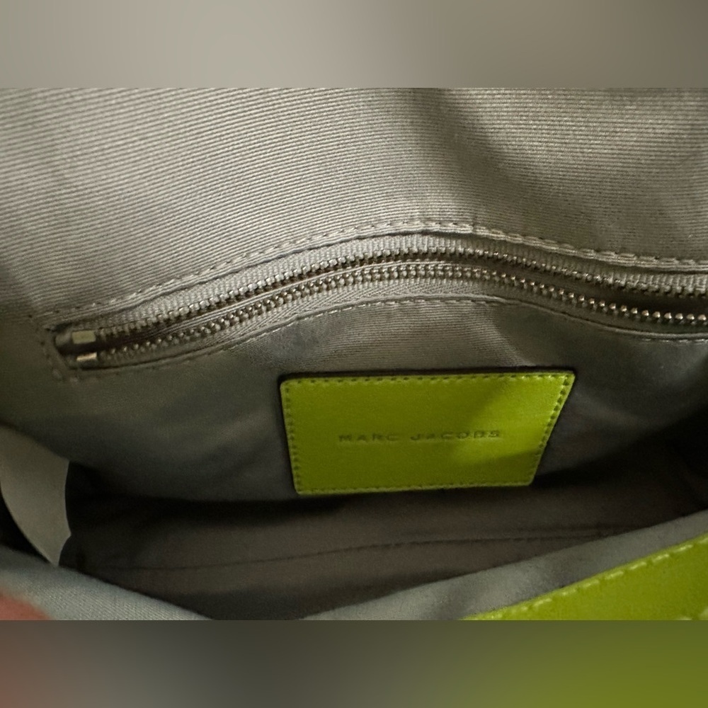 Marc Jacobs ‘The J Marc’ Shoulder Crossbody Bag Green Glow Rare Sold Out Color - Picture 15 of 15